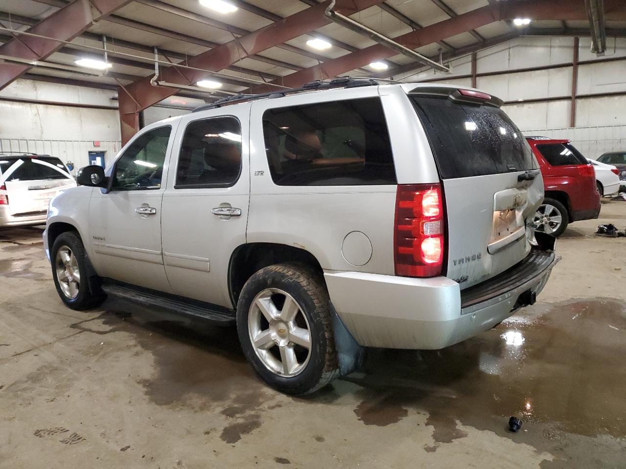 2010 Chevrolet Tahoe - Image 2