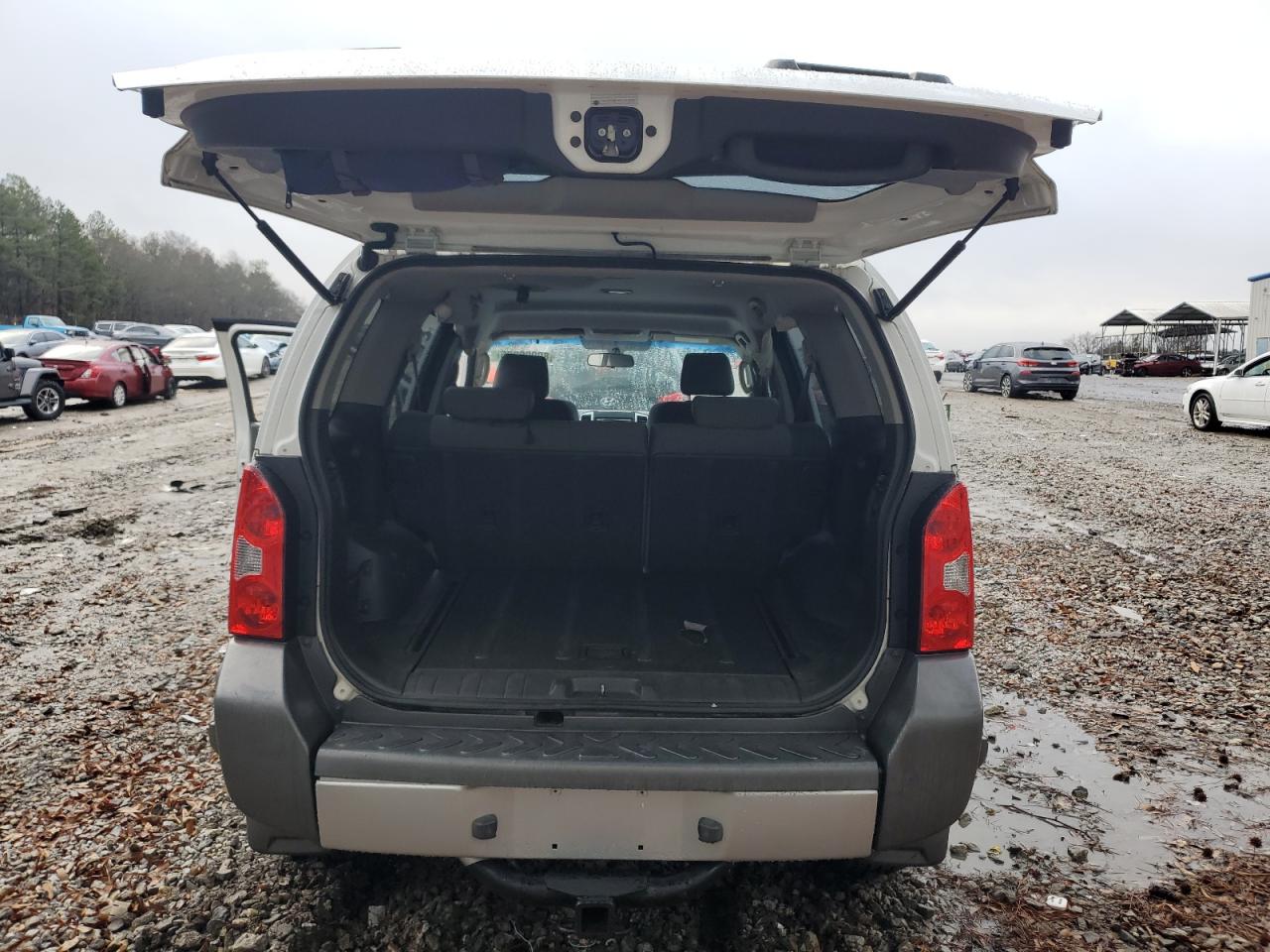 2010 Nissan XTerra - Image 6