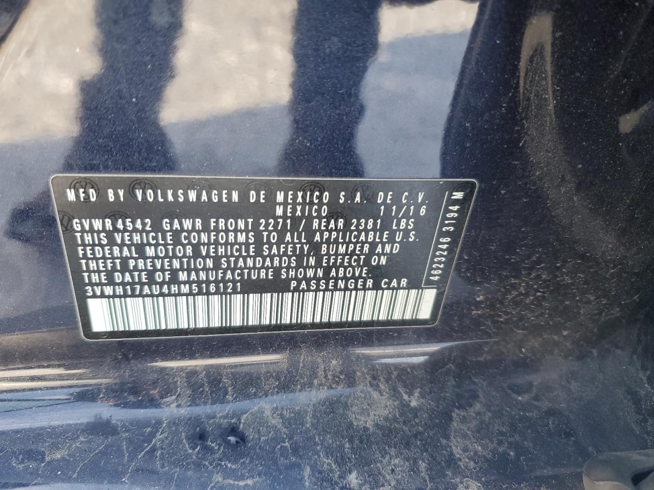 2017 Volkswagen Golf - Image 12