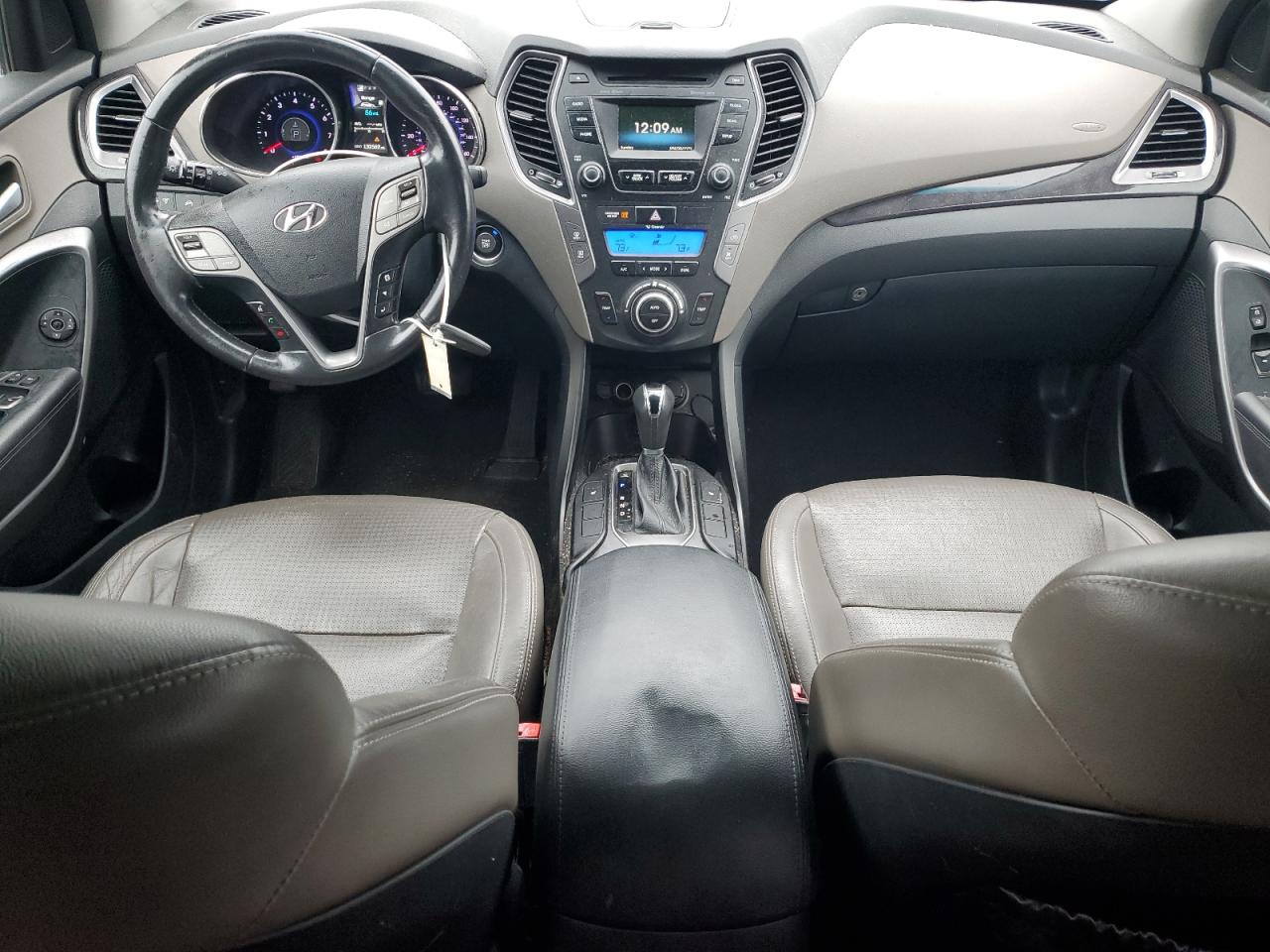 2014 Hyundai Santa Fe - Image 8