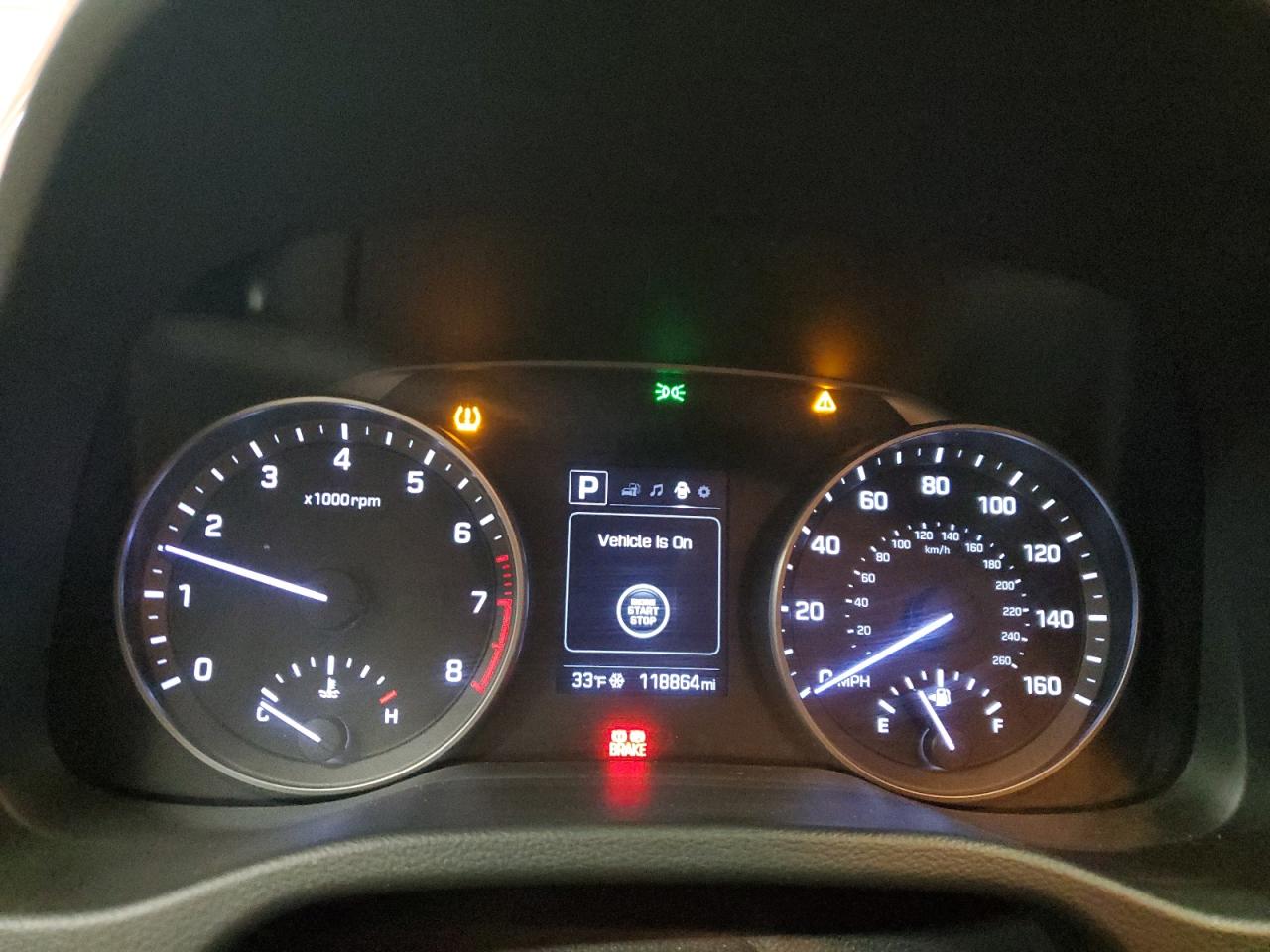 2017 Hyundai Elantra - Image 9