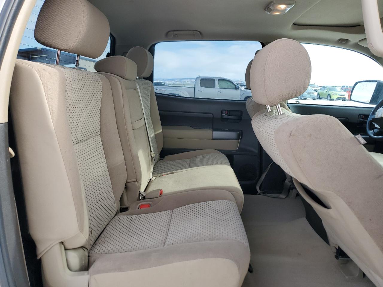 2010 Toyota Tundra - Image 10