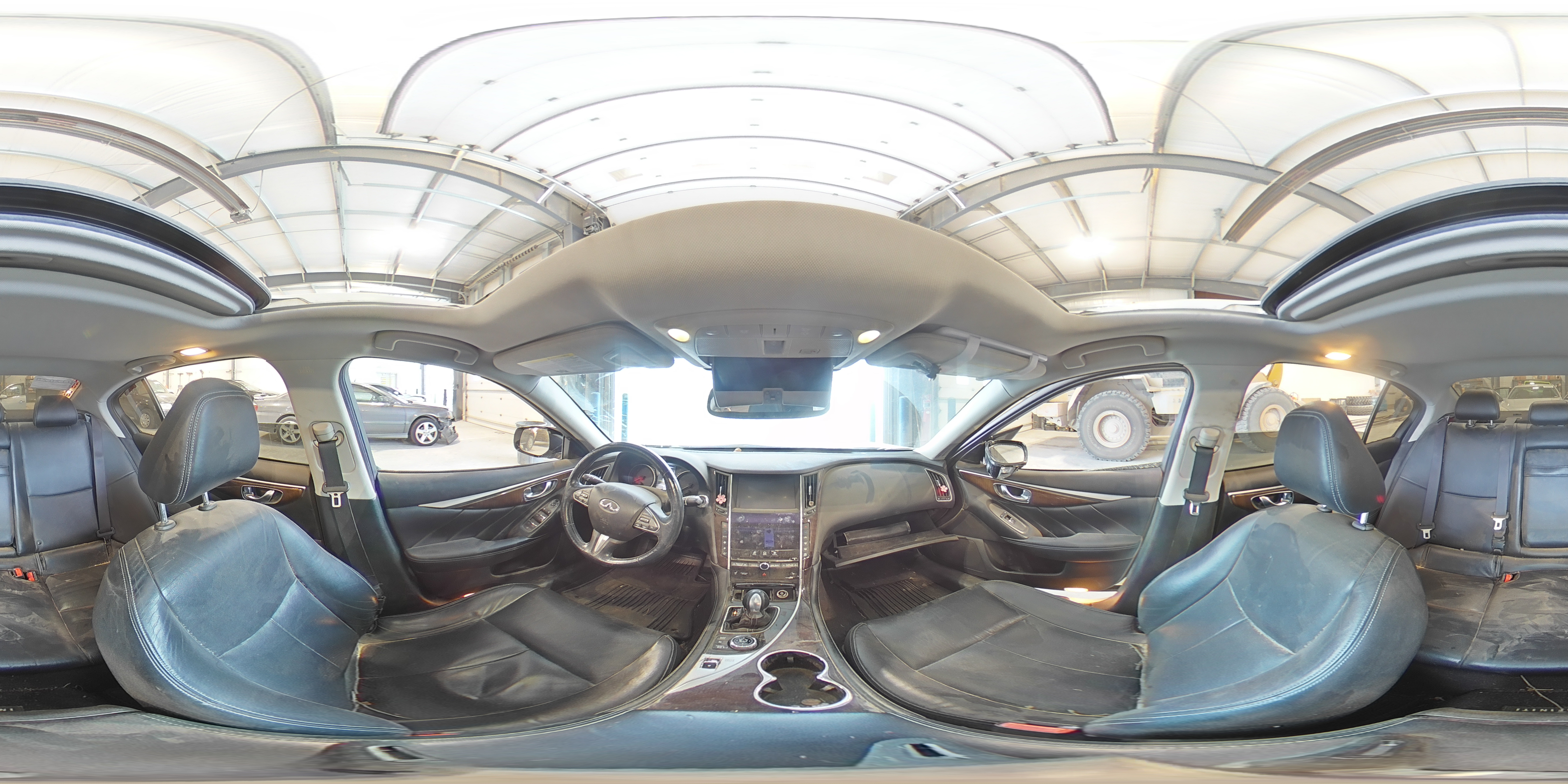 2015 Infiniti Q50 - Image 13