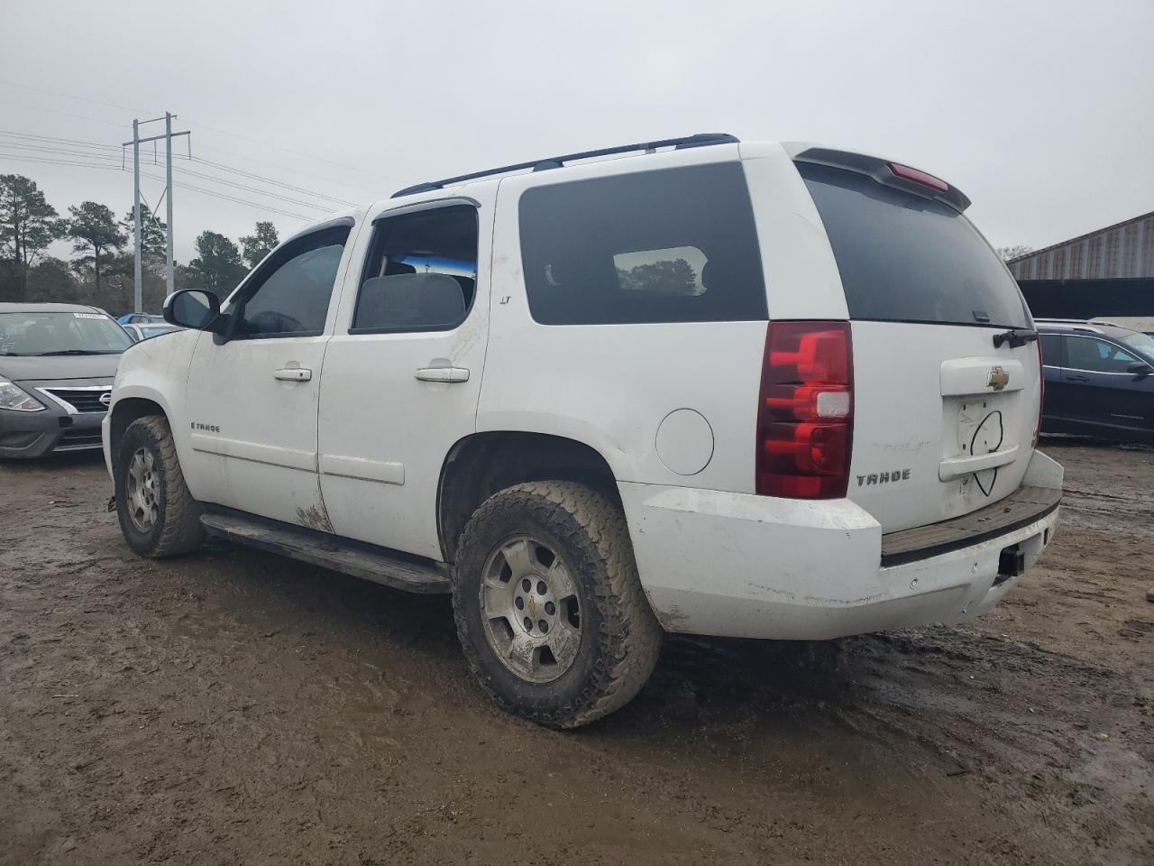 2007 Chevrolet Tahoe - Image 2