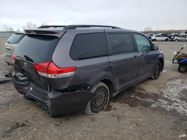 2013 TOYOTA SIENNA XLE