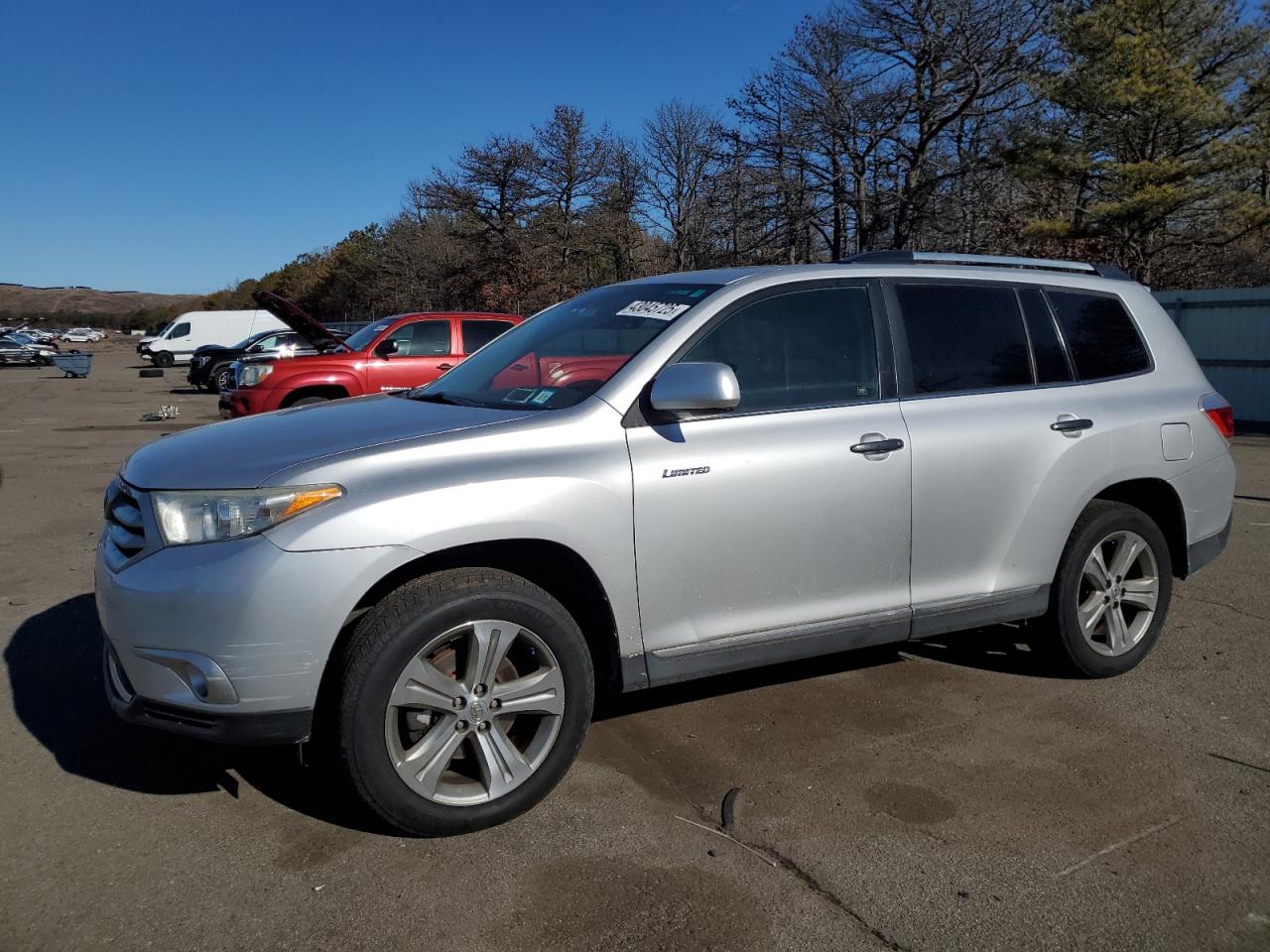 2013 Toyota Highlander - Image 1