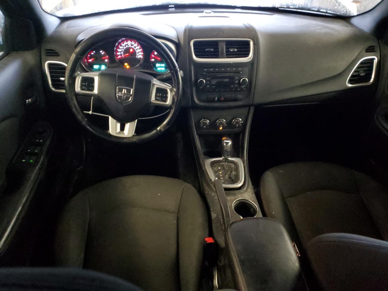 2012 Dodge Avenger - Image 8