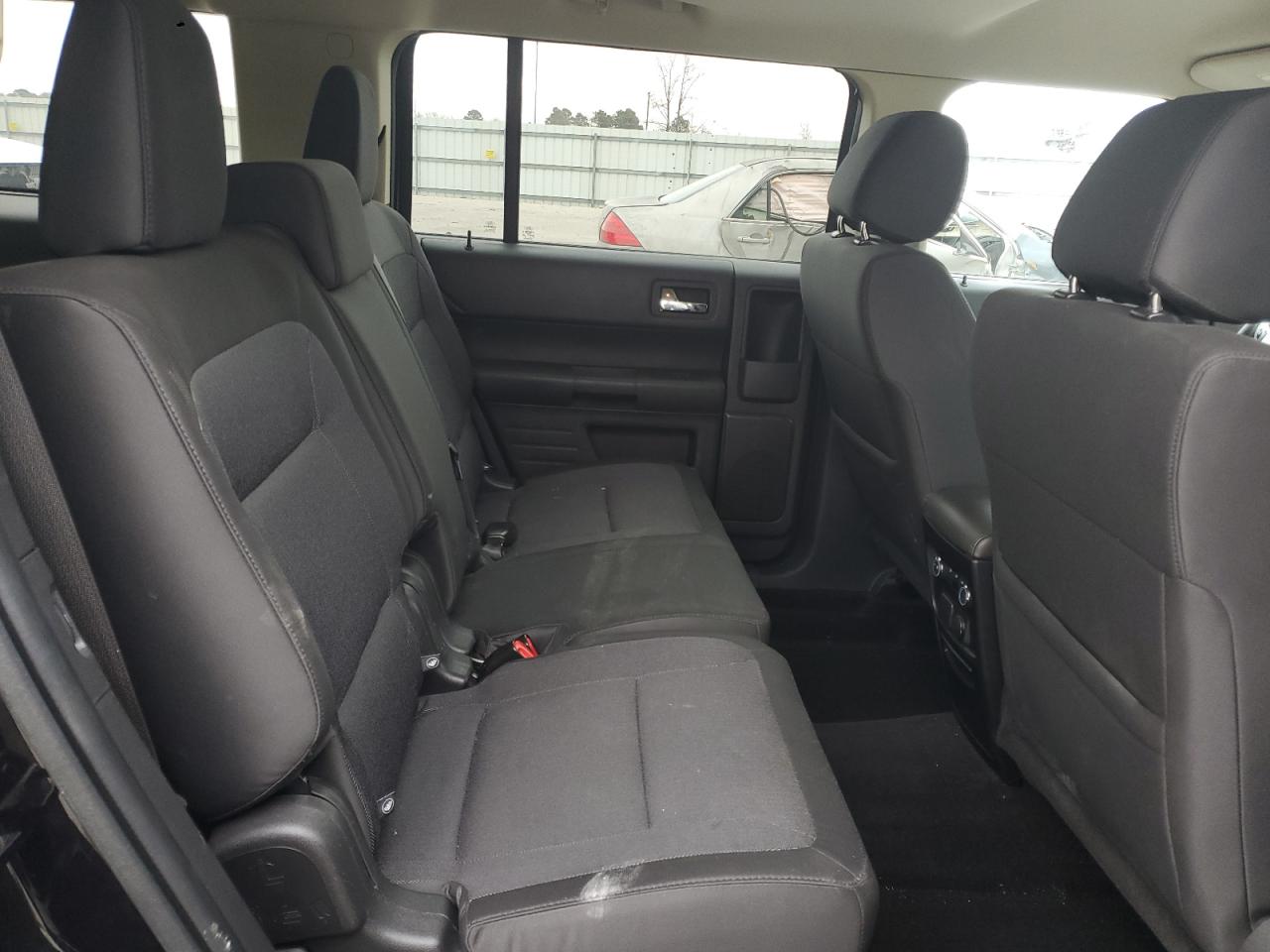 2019 Ford Flex - Image 12