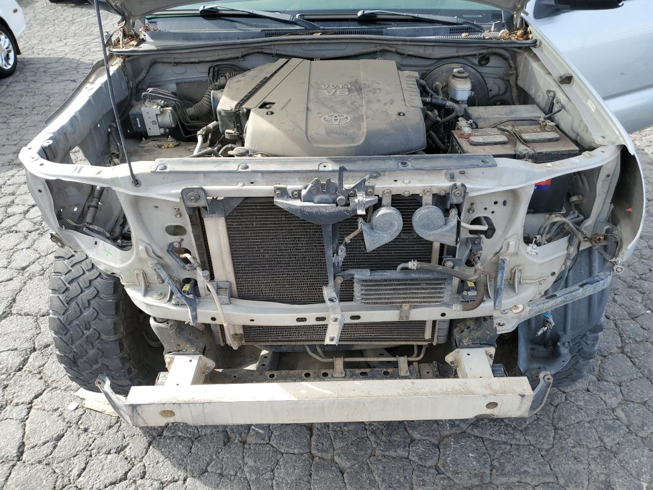 2006 Toyota Tacoma - Image 11