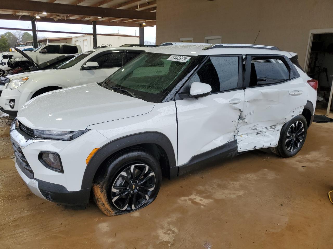 2023 Chevrolet TrailBlazer - Image 1