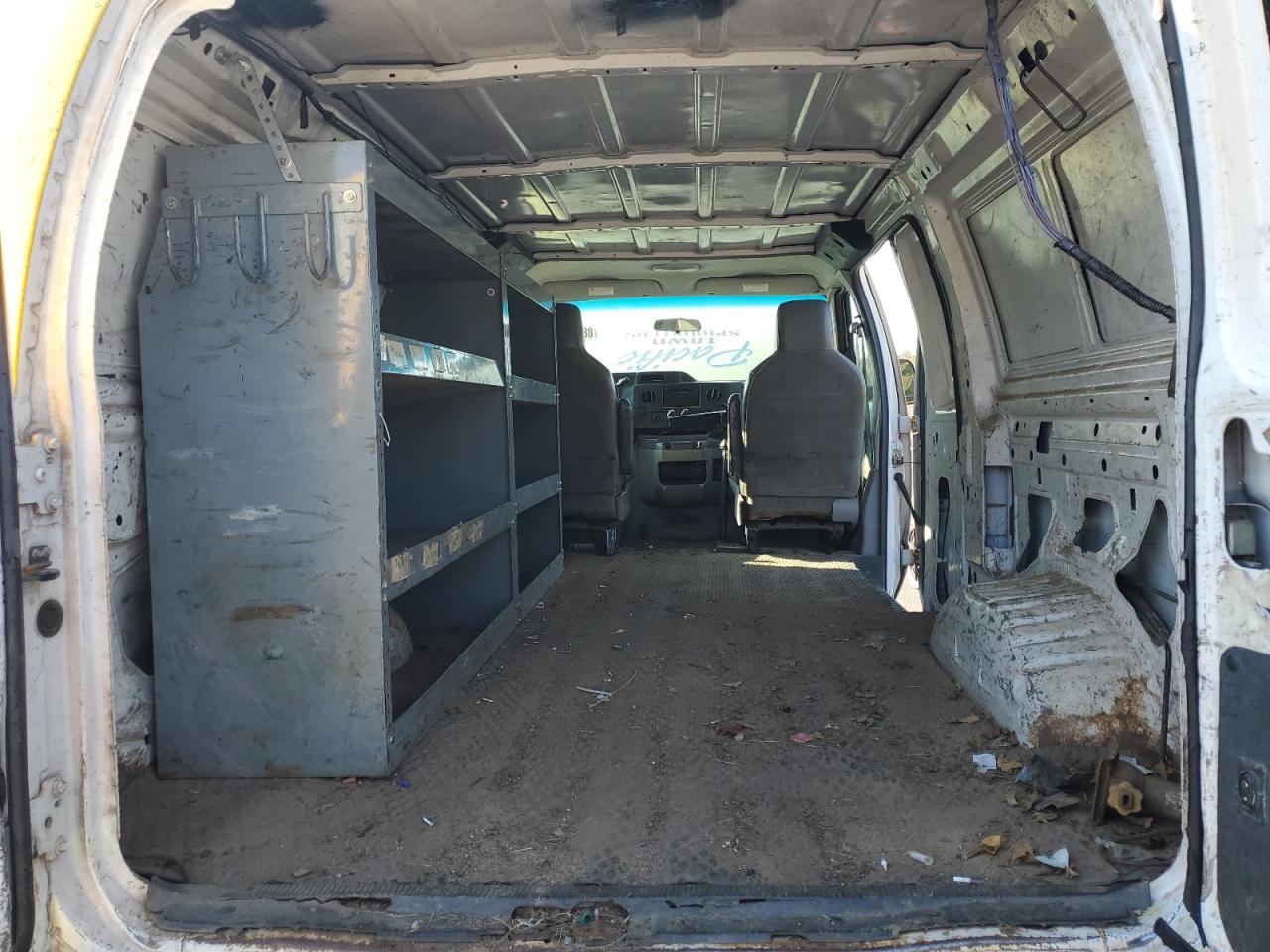 2011 Ford Econoline - Image 10
