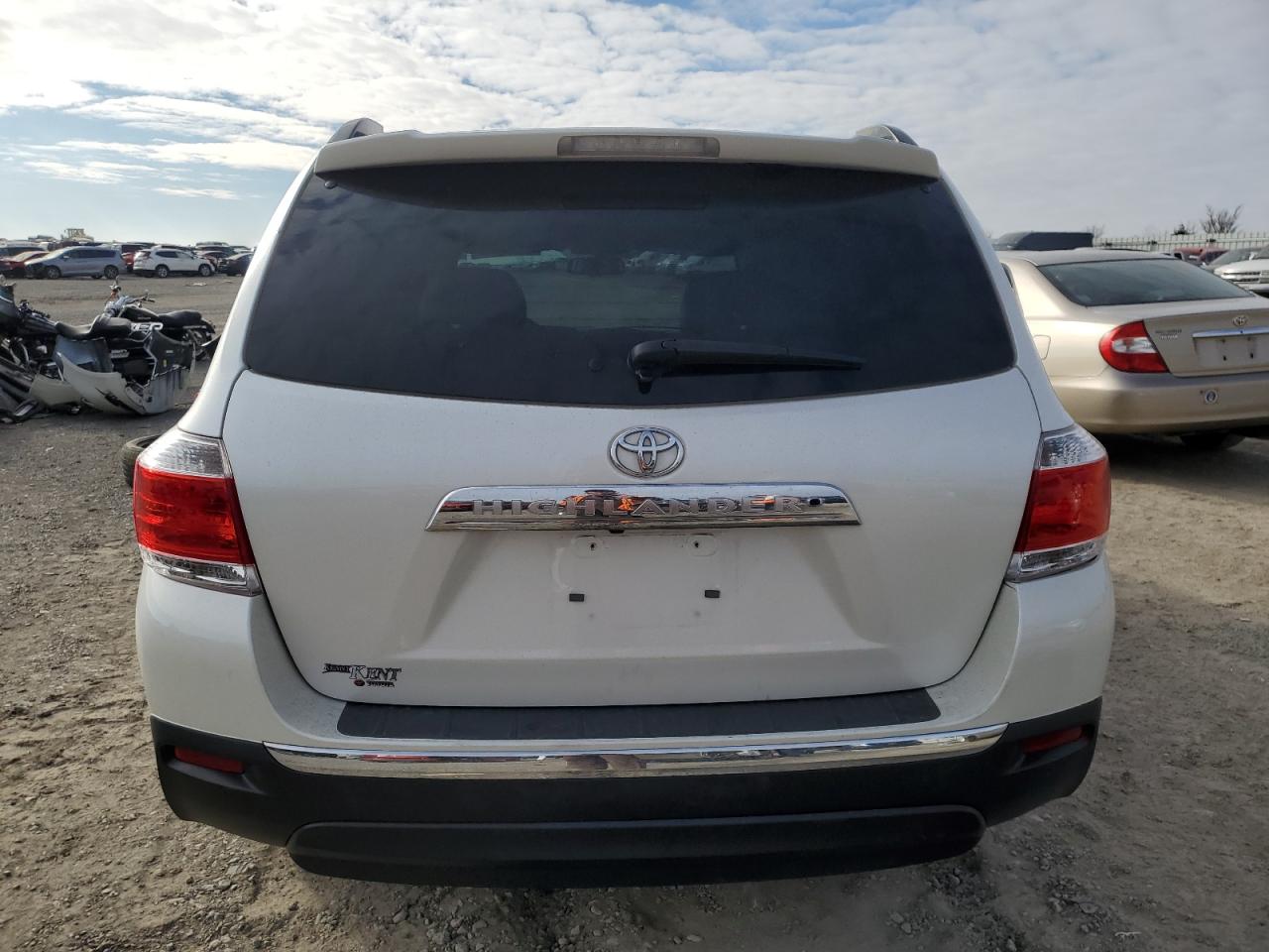 2012 Toyota Highlander - Image 6