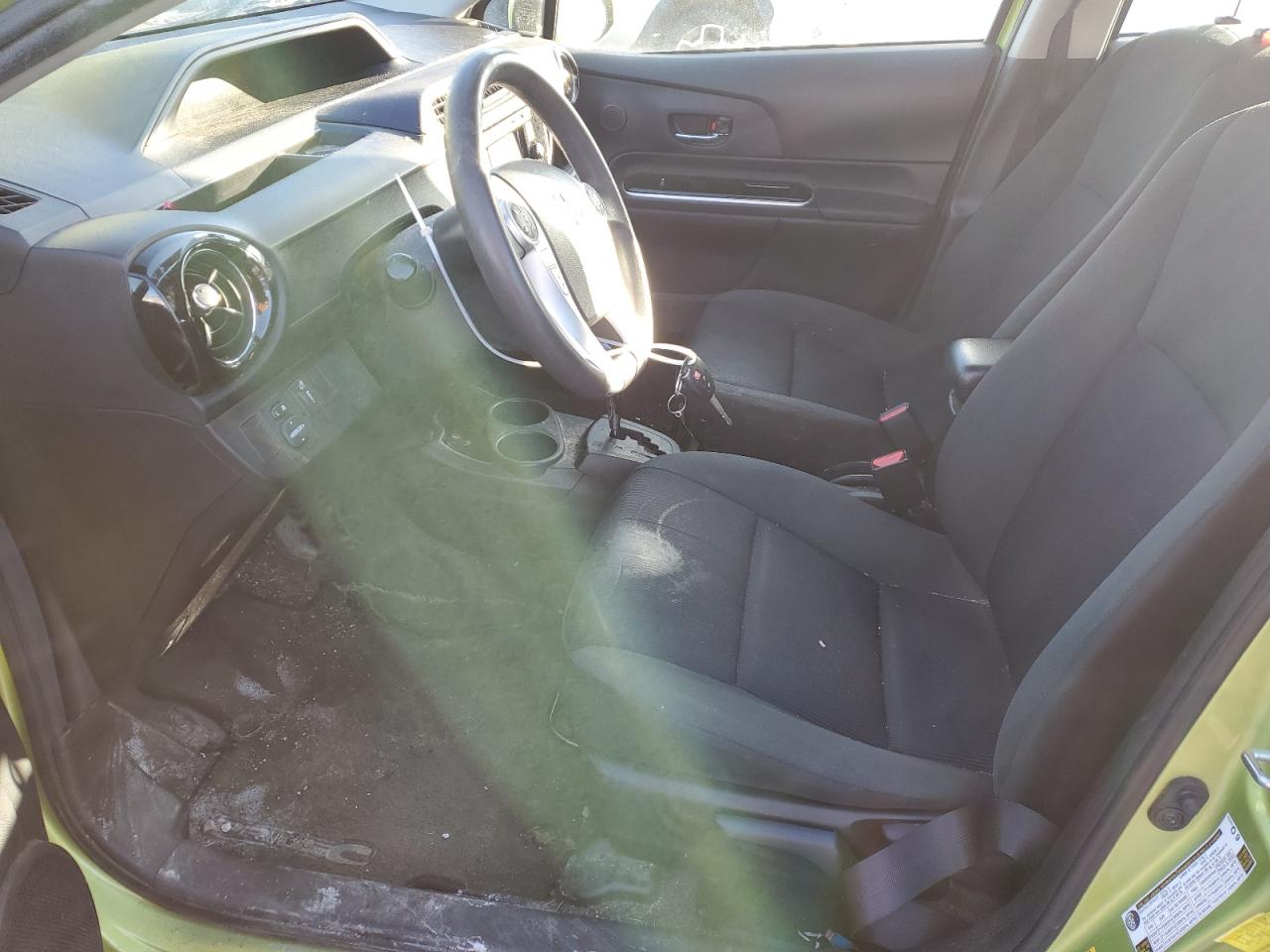 2015 Toyota Prius - Image 7
