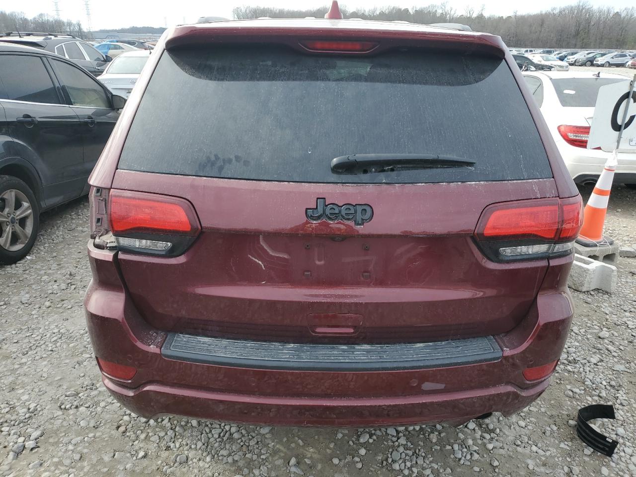 2020 Jeep Grand Cherokee - Image 6