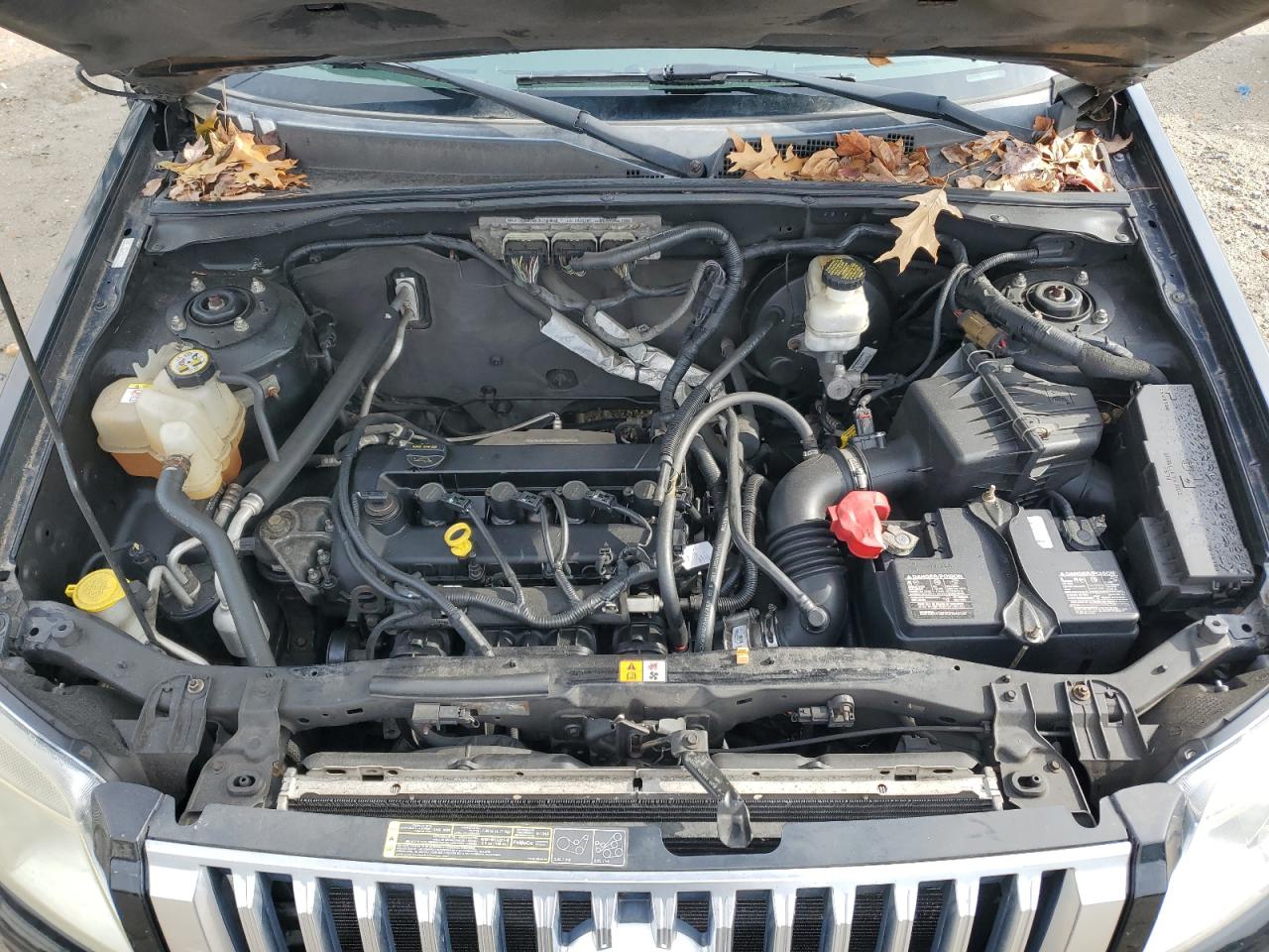 2009 Mercury Mariner - Image 12