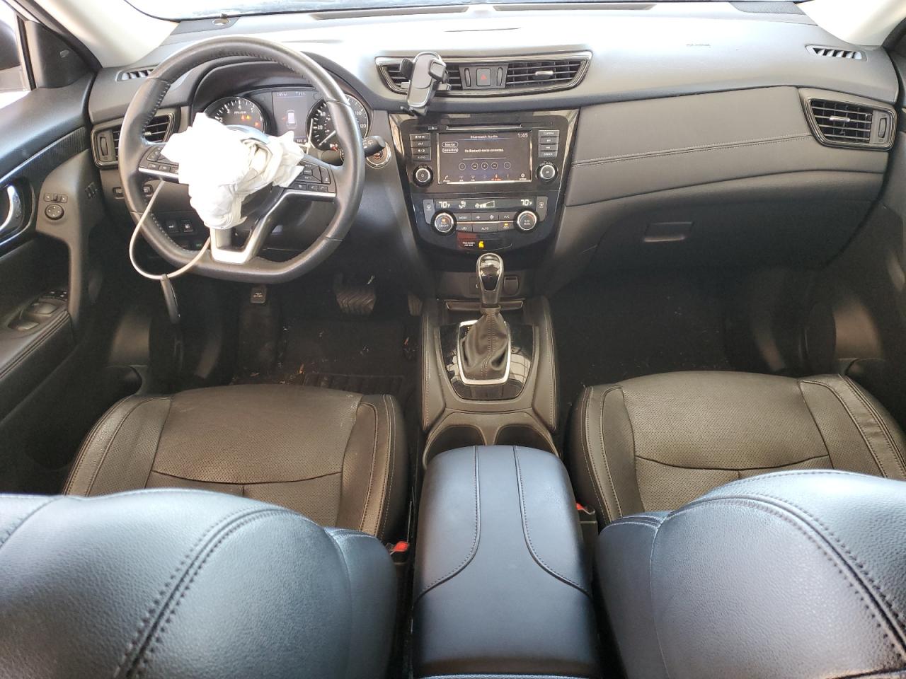 2018 Nissan Rogue - Image 8