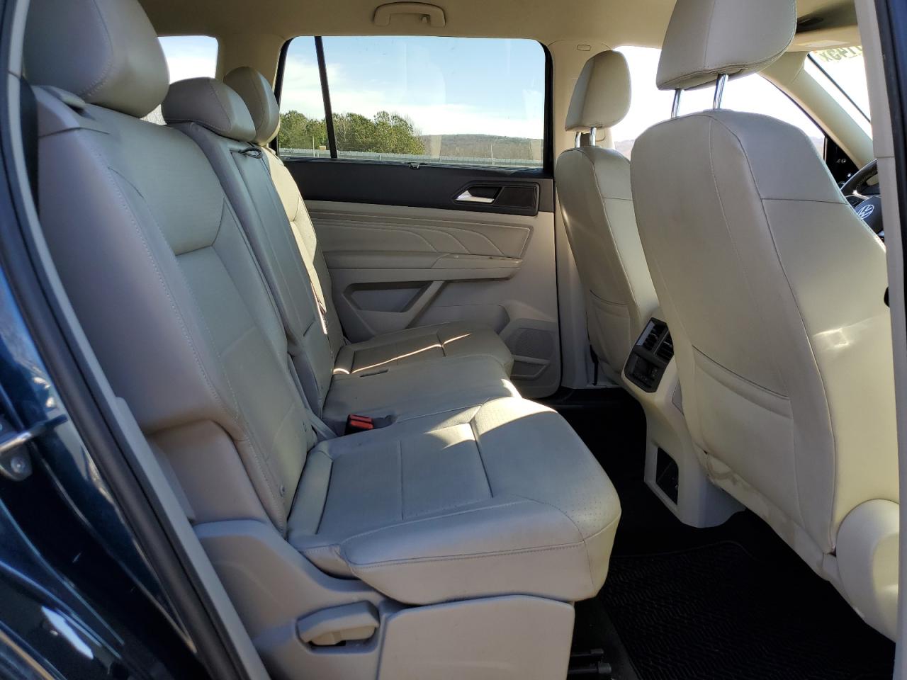 2021 Volkswagen Atlas - Image 11