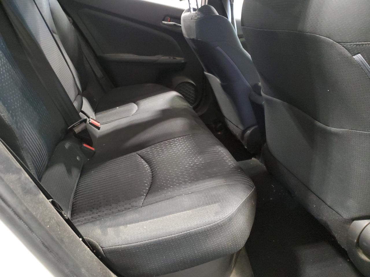2018 Toyota Prius - Image 10