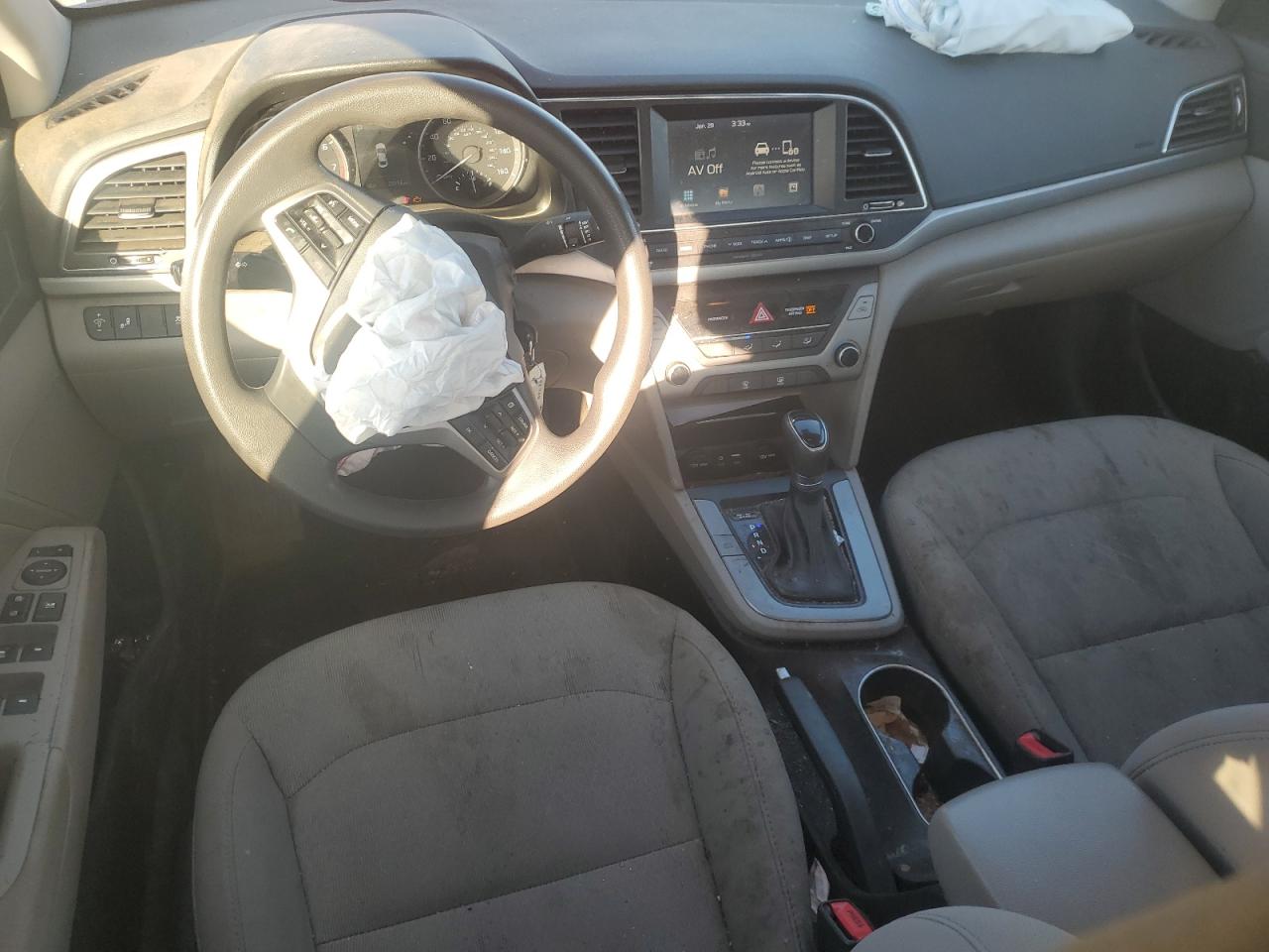 2018 Hyundai Elantra - Image 8