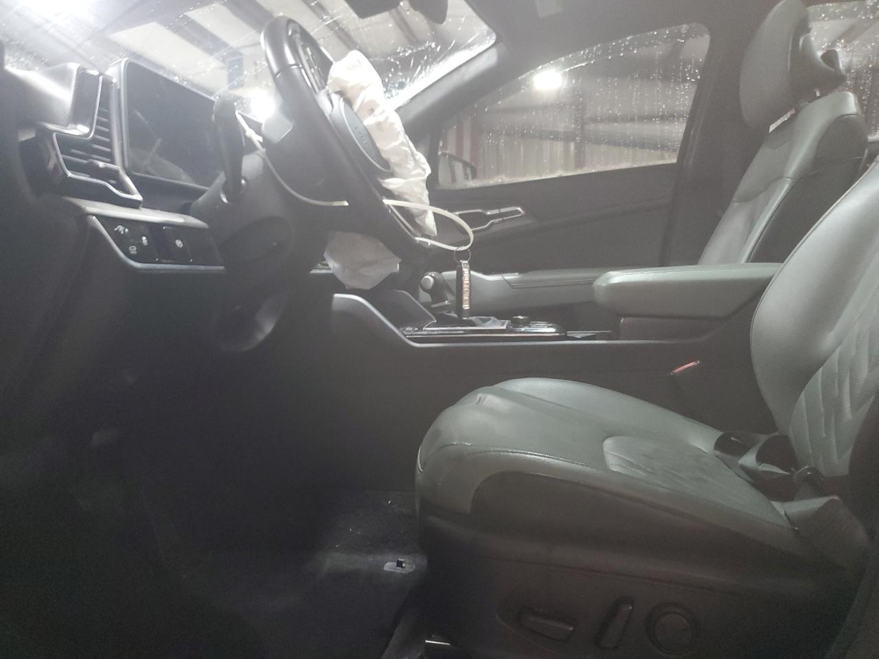 2023 Kia Sportage - Image 7