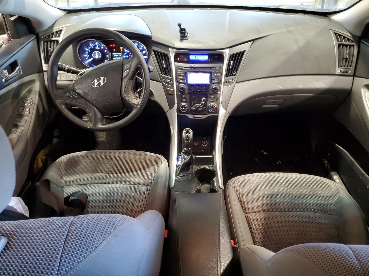 2013 Hyundai Sonata - Image 8