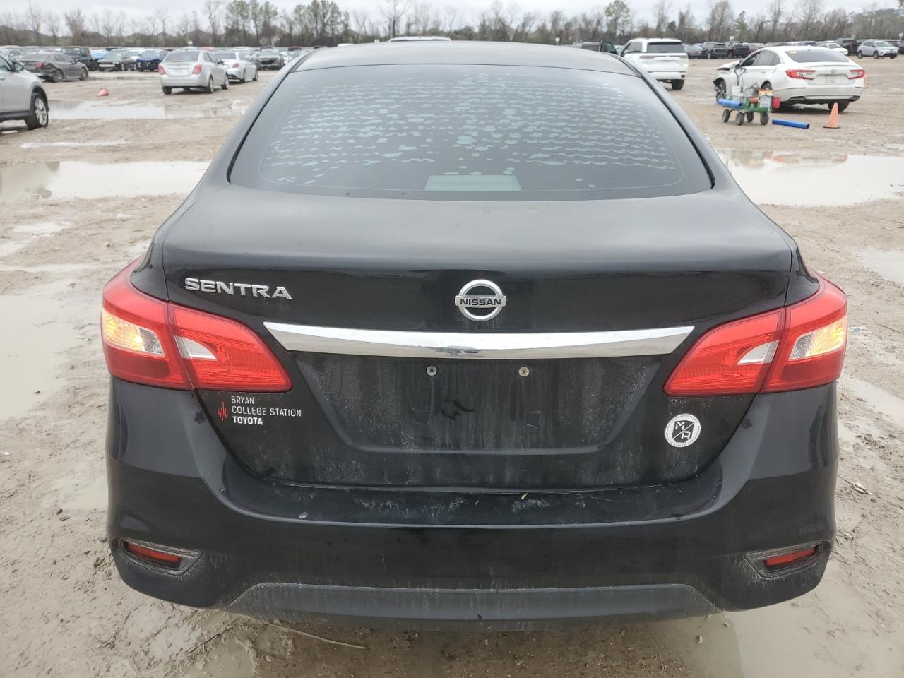2017 Nissan Sentra - Image 6