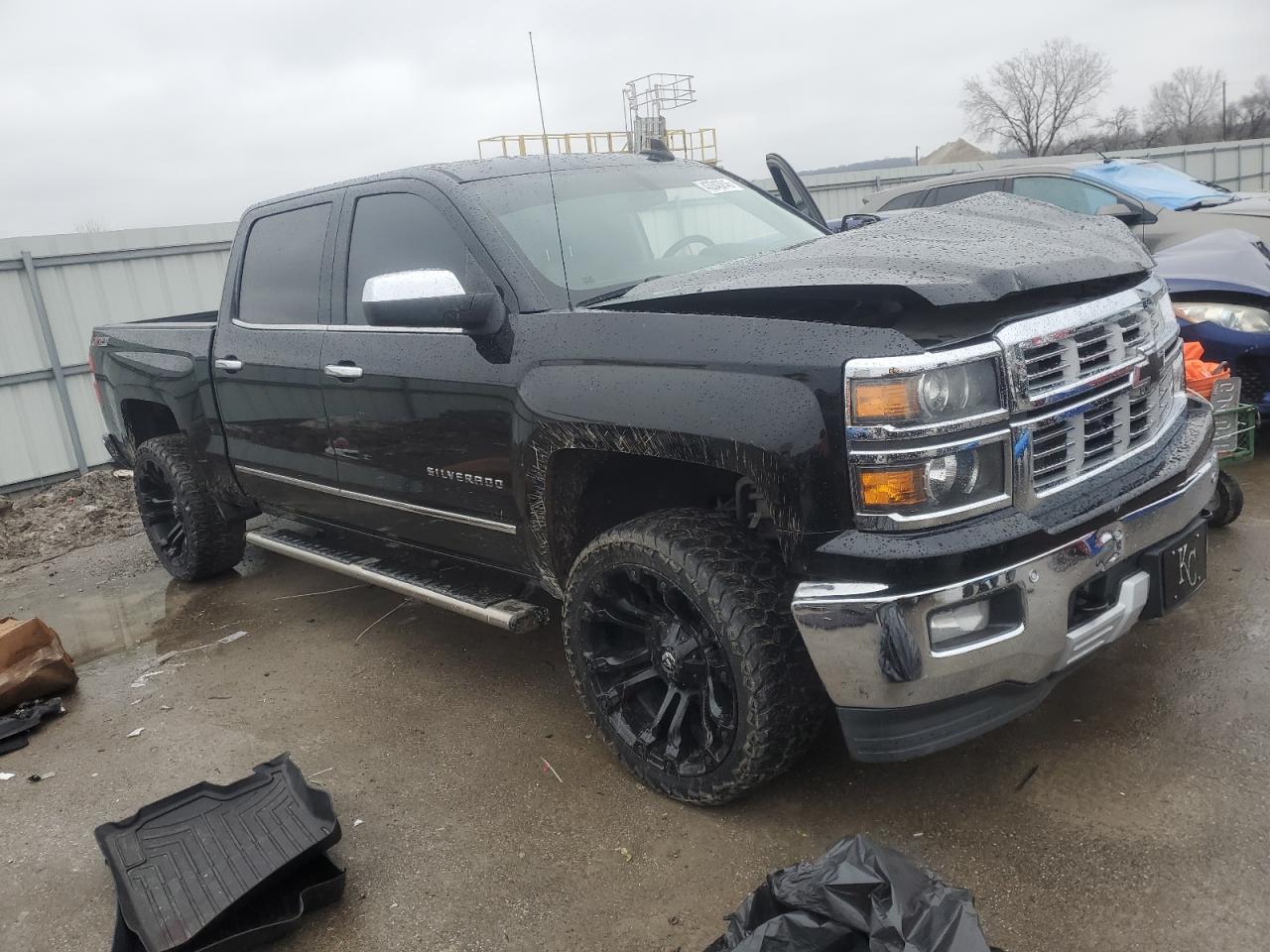 2015 Chevrolet Silverado - Image 4