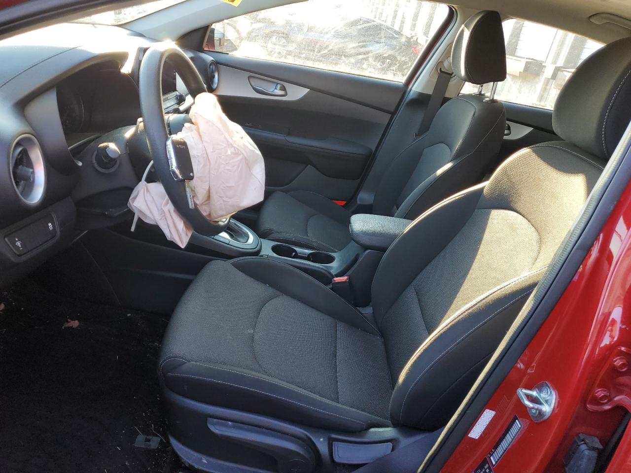 2024 Kia Forte - Image 7