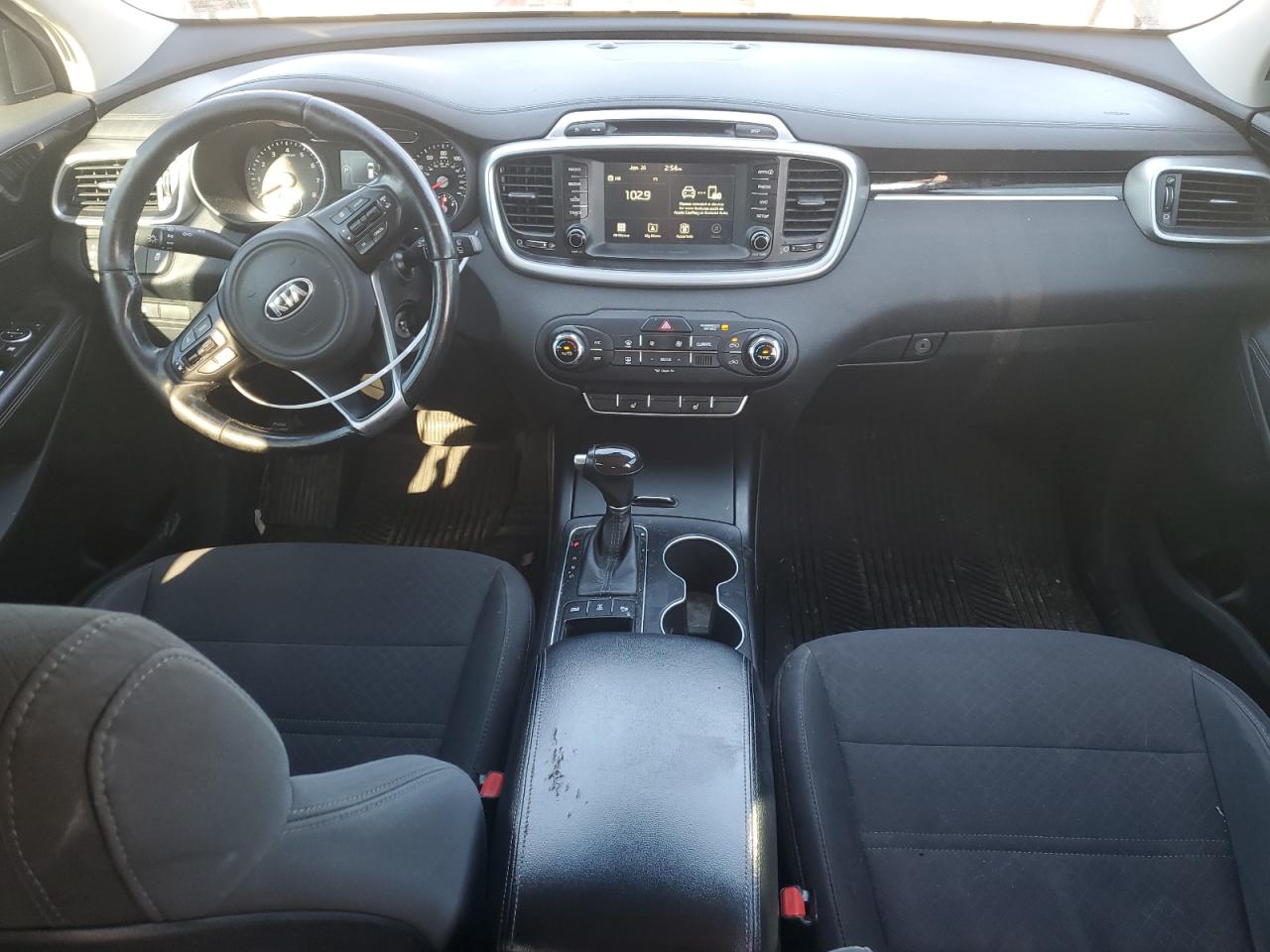 2017 Kia Sorento - Image 8