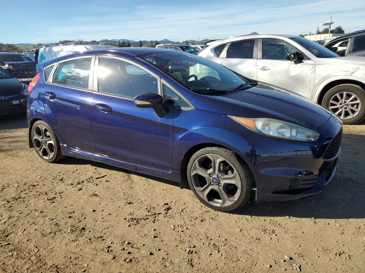 VIN 3FADP4GX6GM104495 2016 FORD FIESTA no.4