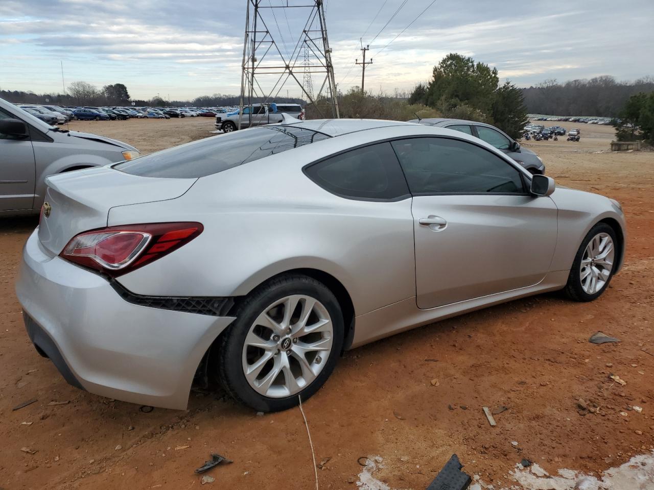 2013 Hyundai Genesis - Image 3