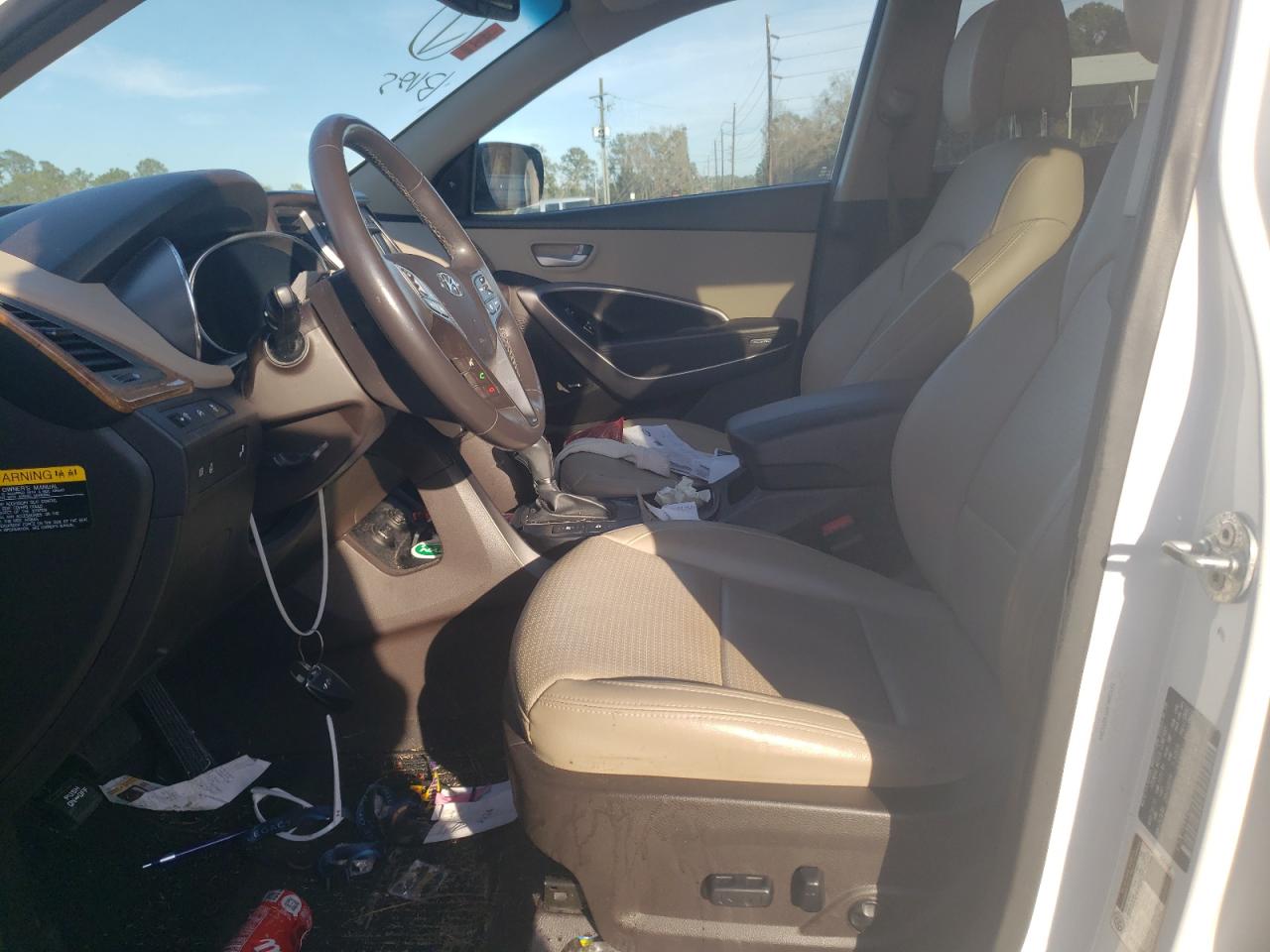2015 Hyundai Santa Fe - Image 7