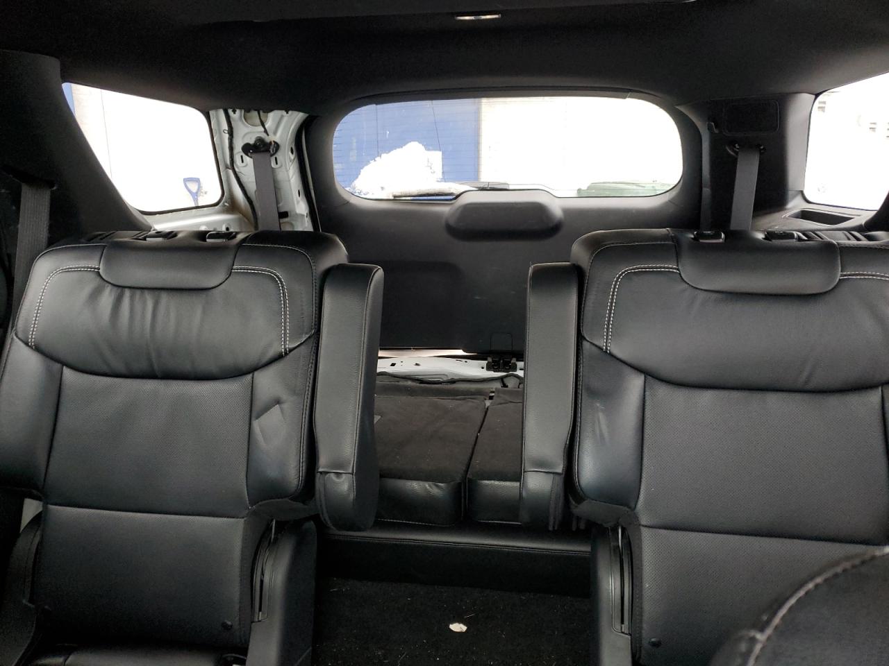 2022 Ford Explorer - Image 10