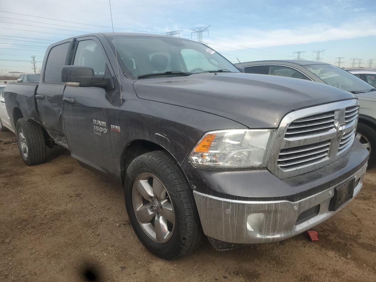 2019 RAM 1500 - Image 4