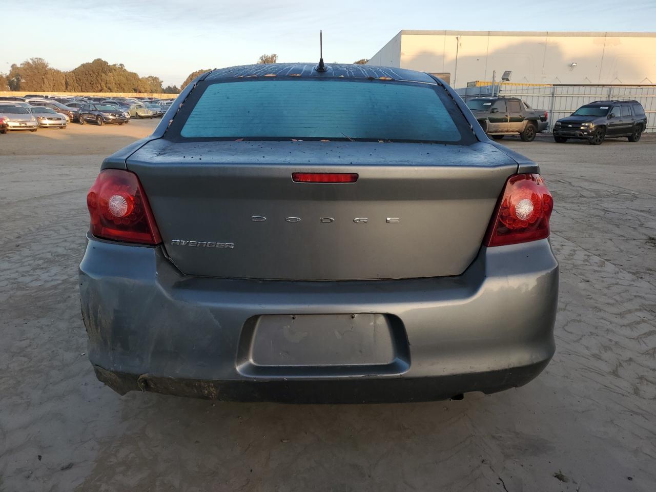 2011 Dodge Avenger - Image 6