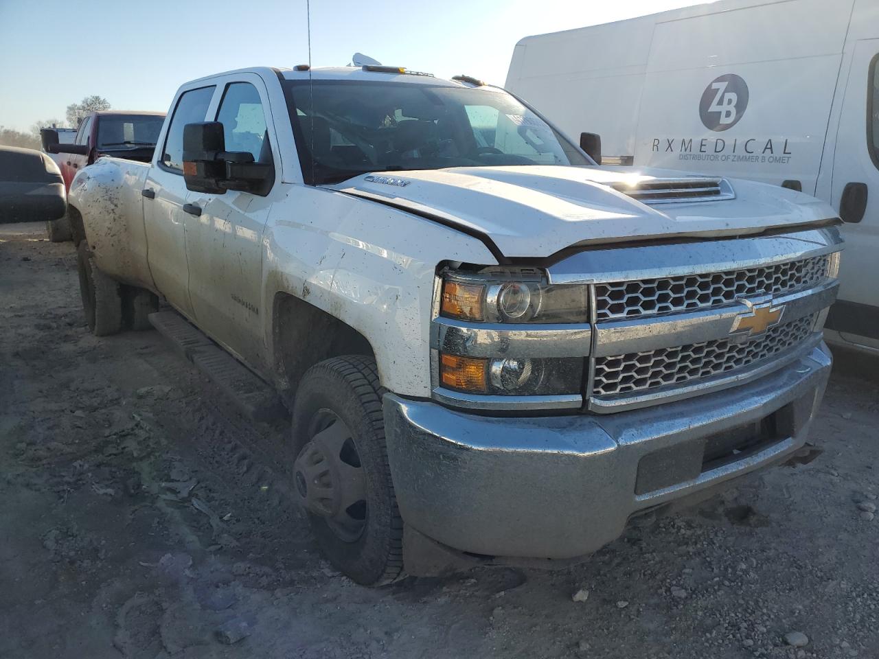 2019 Chevrolet Silverado - Image 4