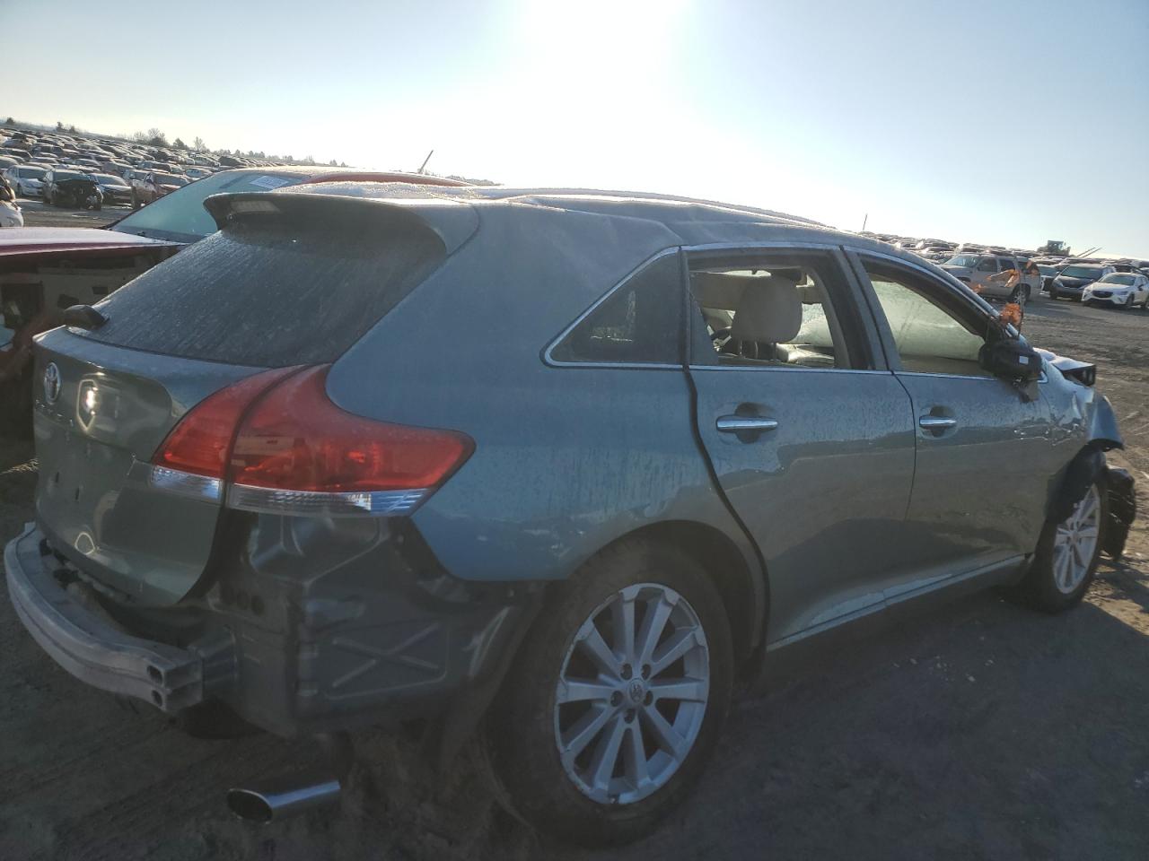 2010 Toyota Venza - Image 3