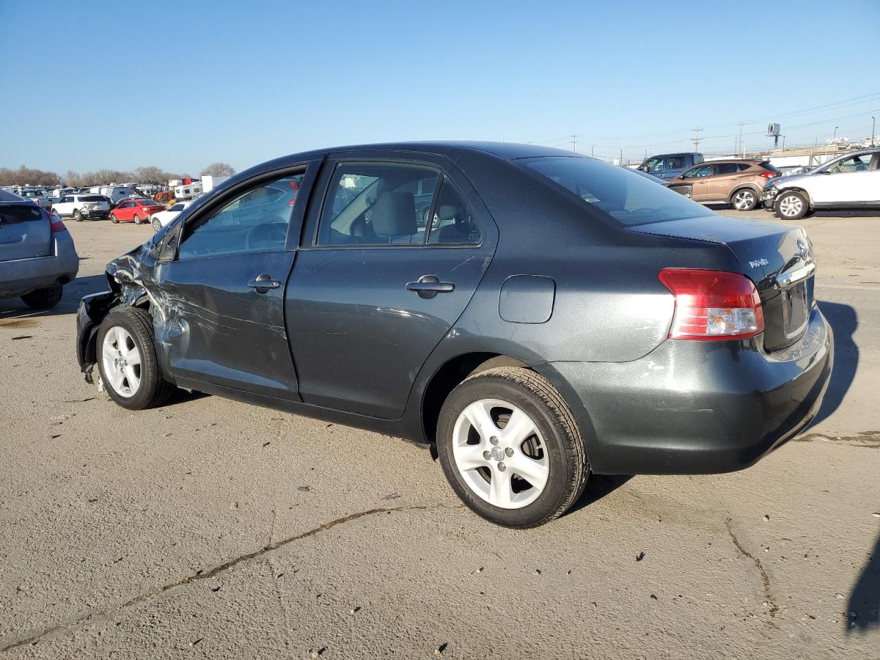 2008 Toyota Yaris - Image 2