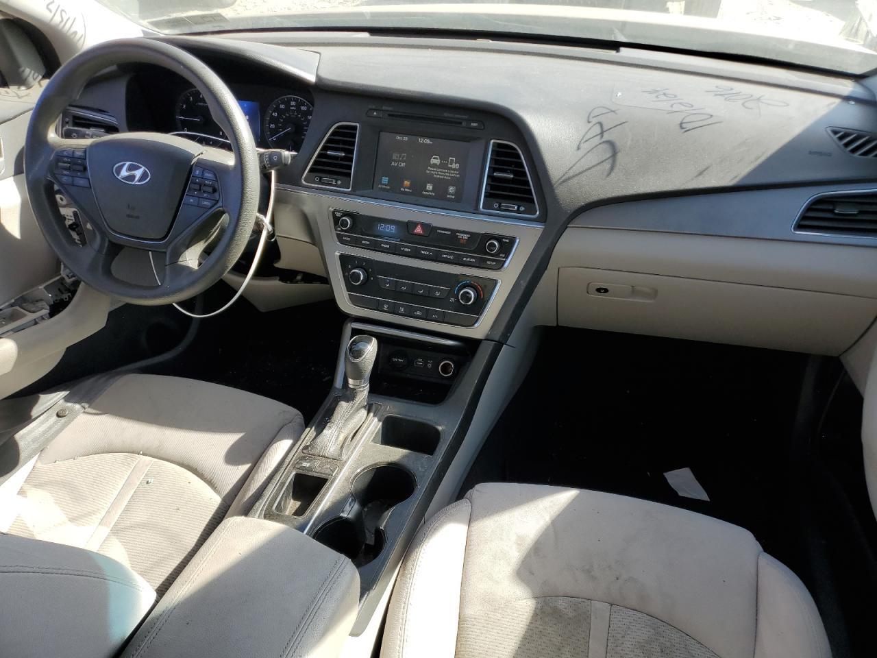 2016 Hyundai Sonata - Image 8