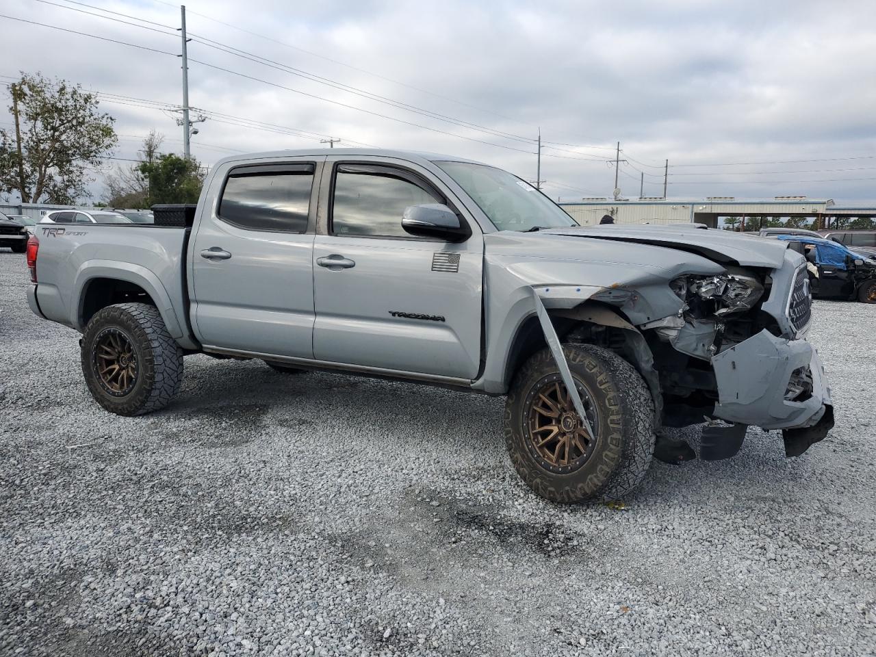 VIN 3TMAZ5CN1KM086059 2019 TOYOTA TACOMA no.4