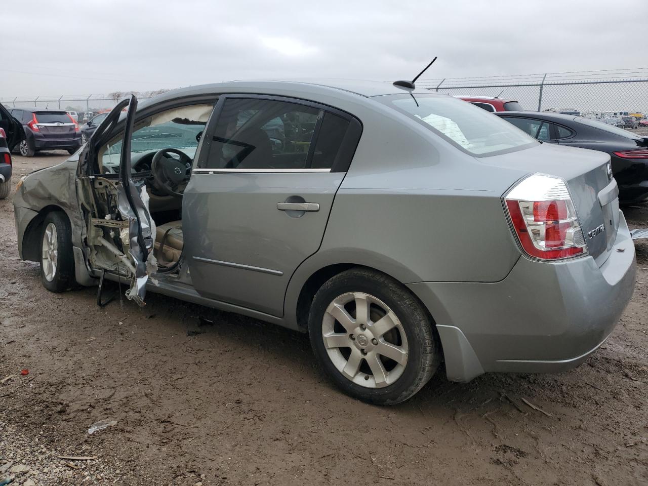 2008 Nissan Sentra - Image 2