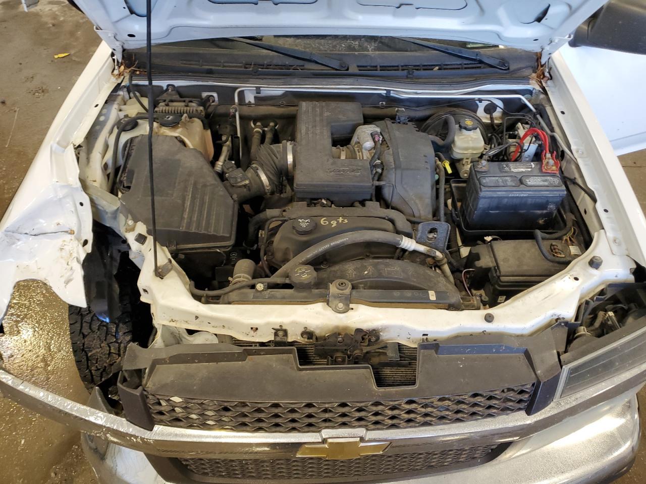 2005 Chevrolet Colorado - Image 11