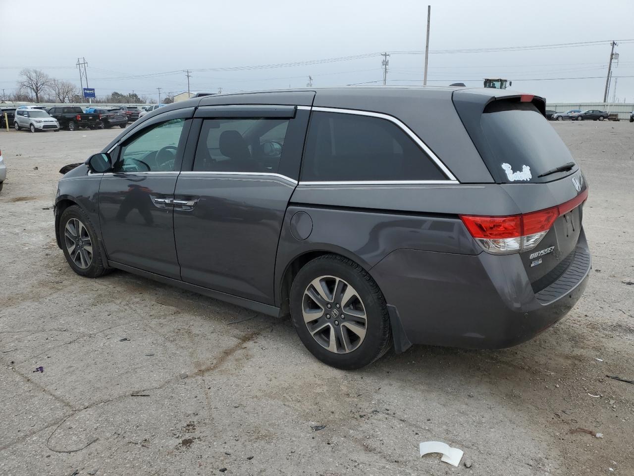 2015 Honda Odyssey - Image 2