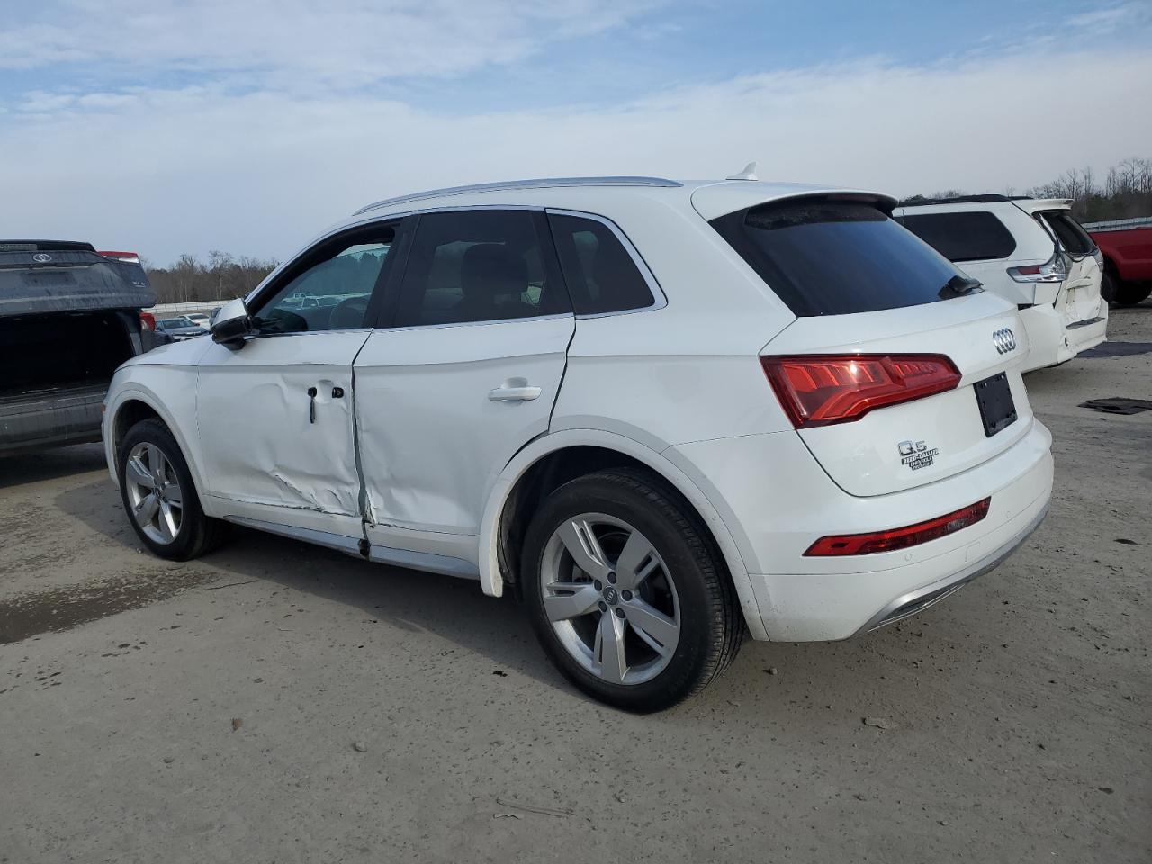2018 Audi Q5 - Image 2