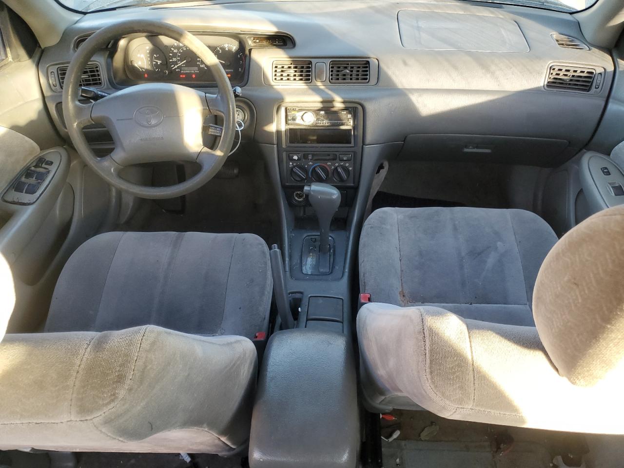 1998 Toyota Camry - Image 8