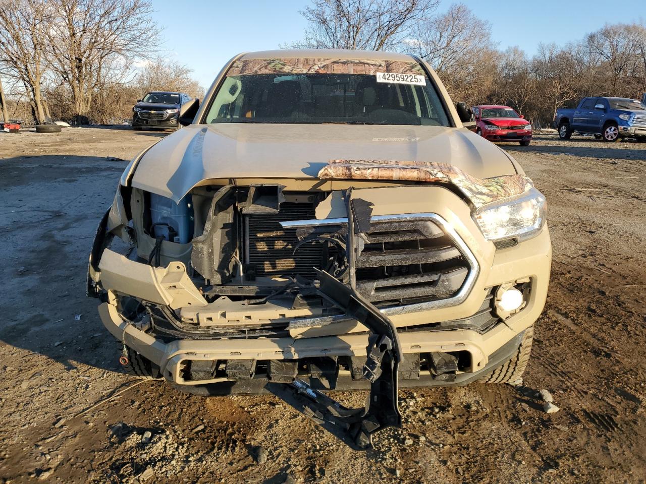 2018 Toyota Tacoma - Image 5