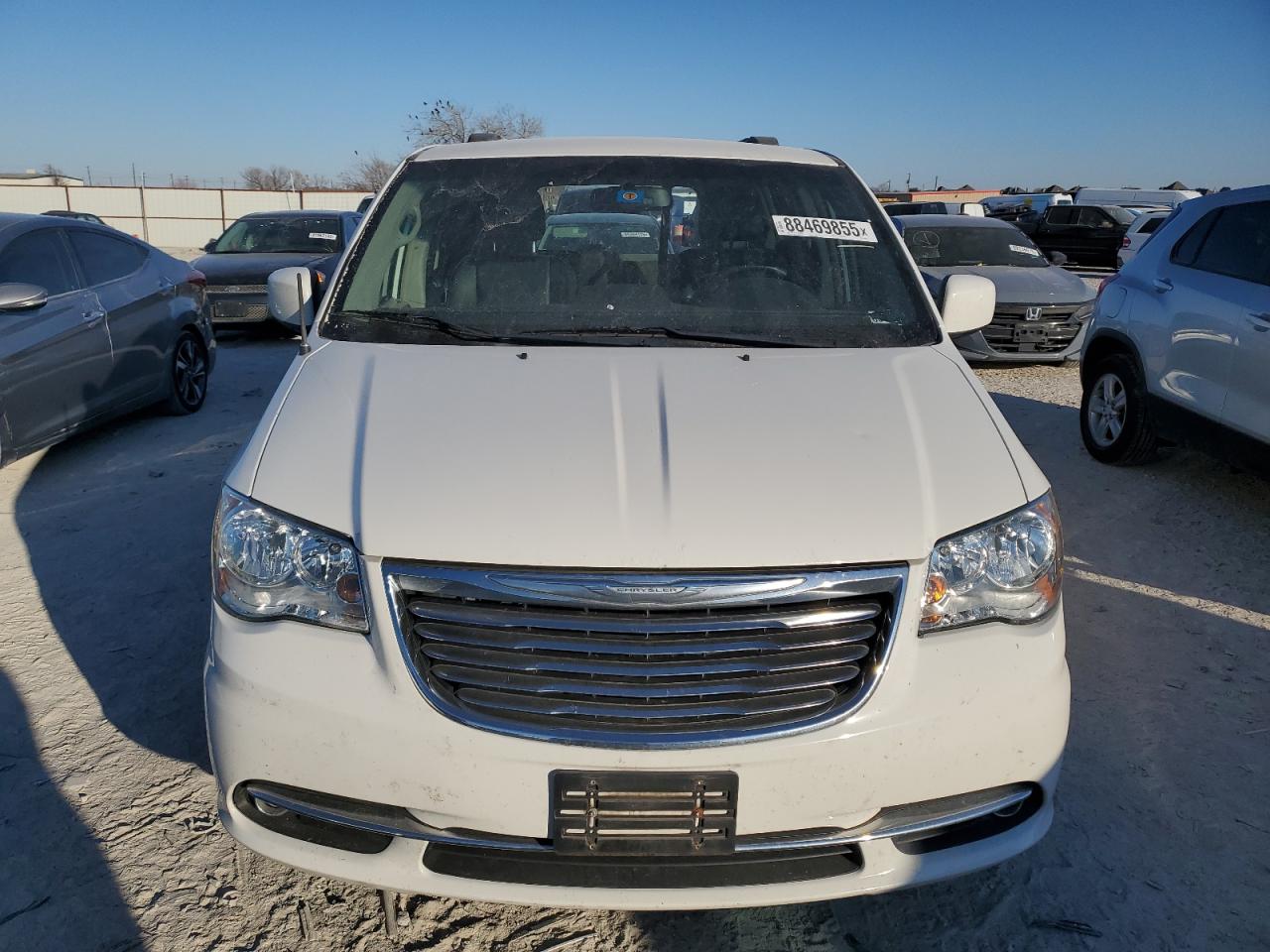 2013 Chrysler Town & Country - Image 5