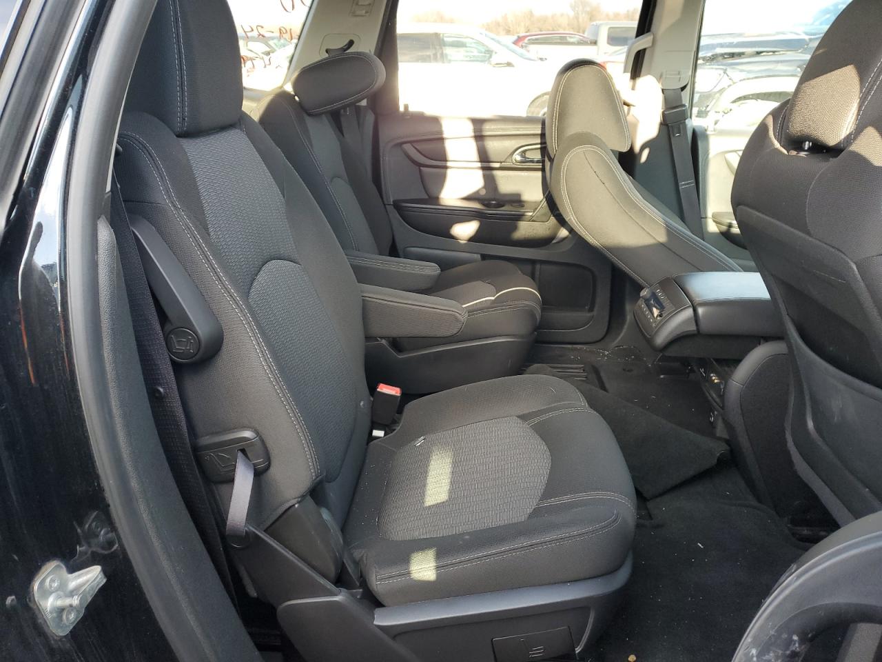 2017 Chevrolet Traverse - Image 11