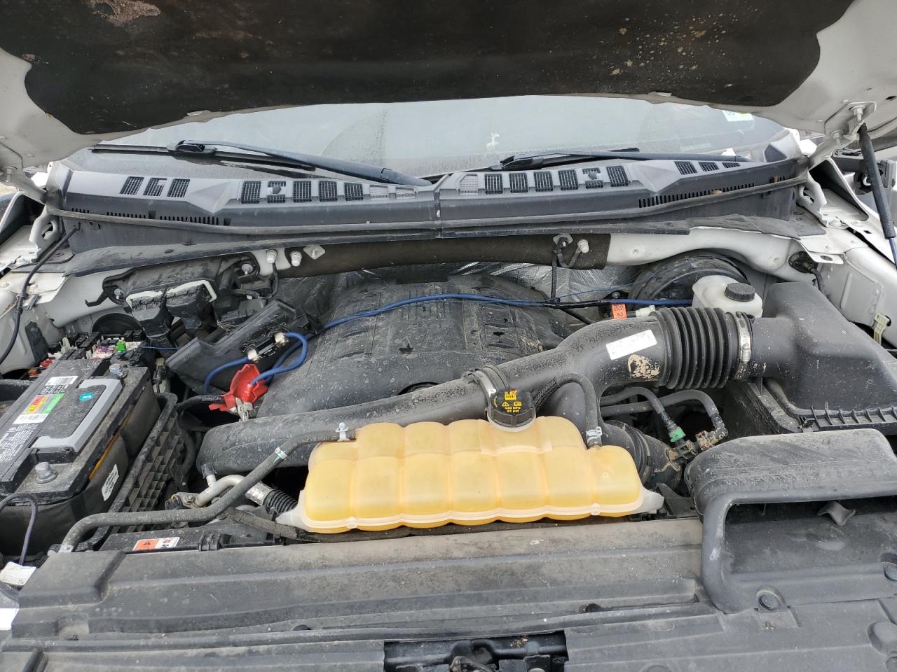 2015 Ford F-150 - Image 12
