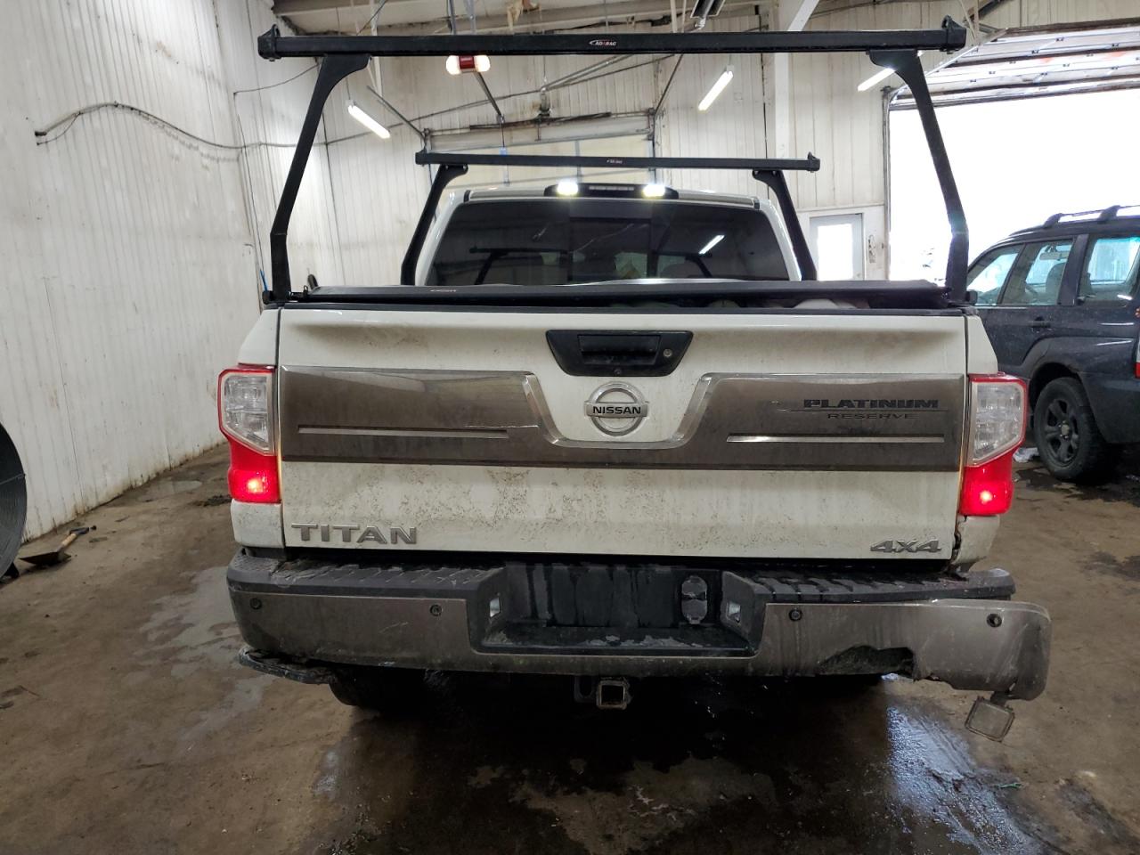 2019 Nissan Titan - Image 6